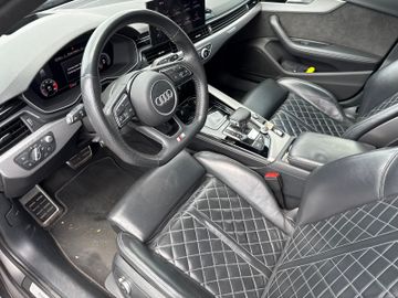 Audi A4 40 TDI quattro edition one+AHK+Matrix+HeadUp+