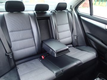 Mercedes C 180 - 11