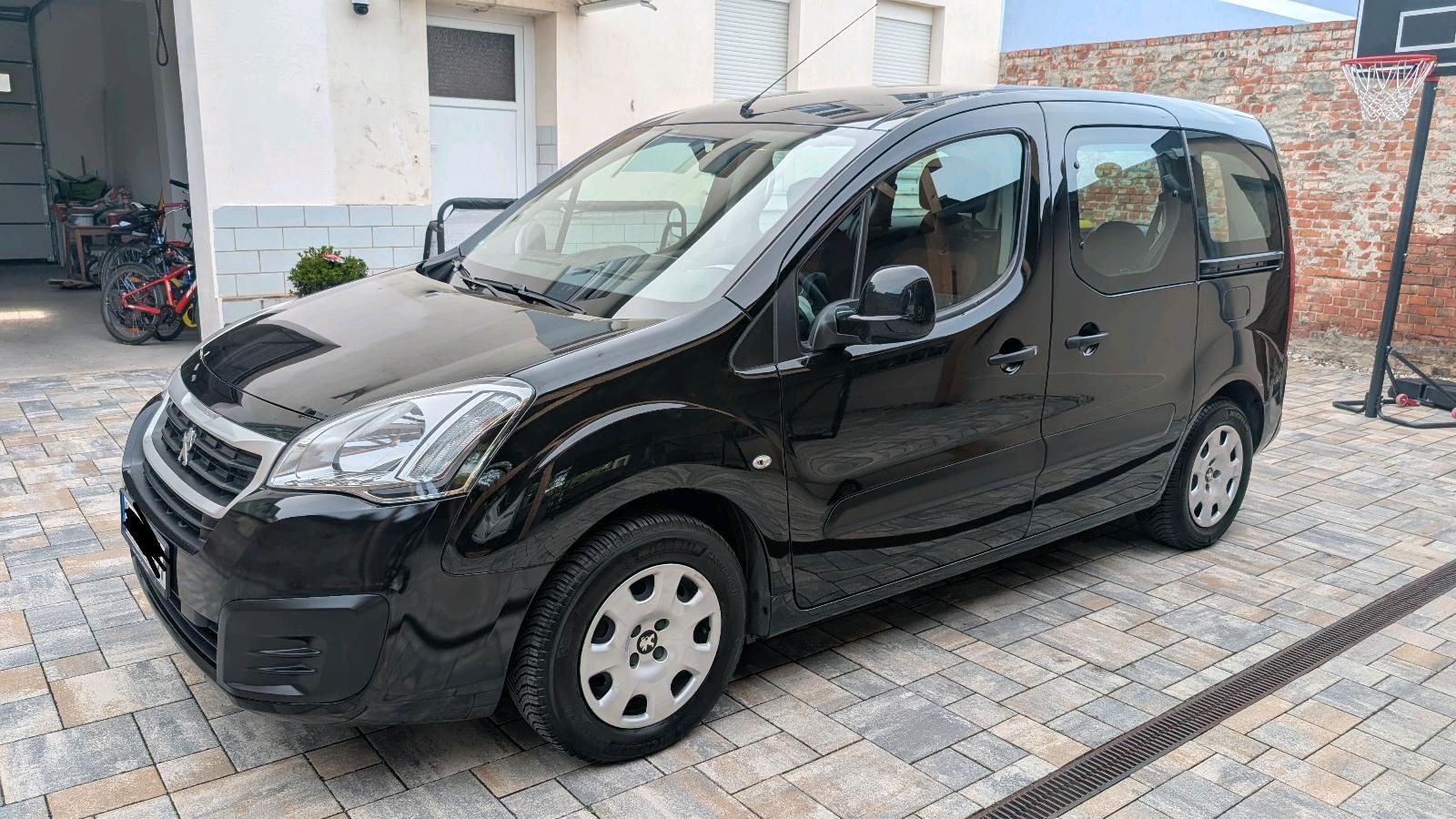 PEUGEOT Partner Tepee