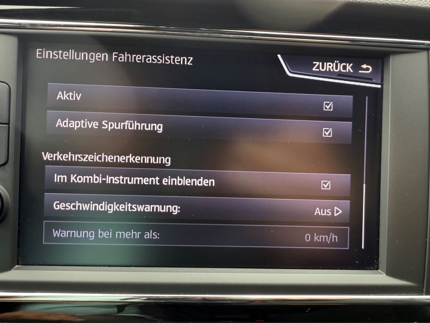 SEAT Leon 290 2.0 TSI EU6d-T Cupra C1 Carplay LED ALU - Image 25