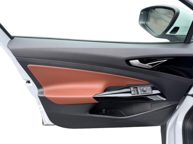 Volkswagen ID.4 Pro 210KW IQ-LIGHT NAVI PRO ACC WÄRMEPUMPE 