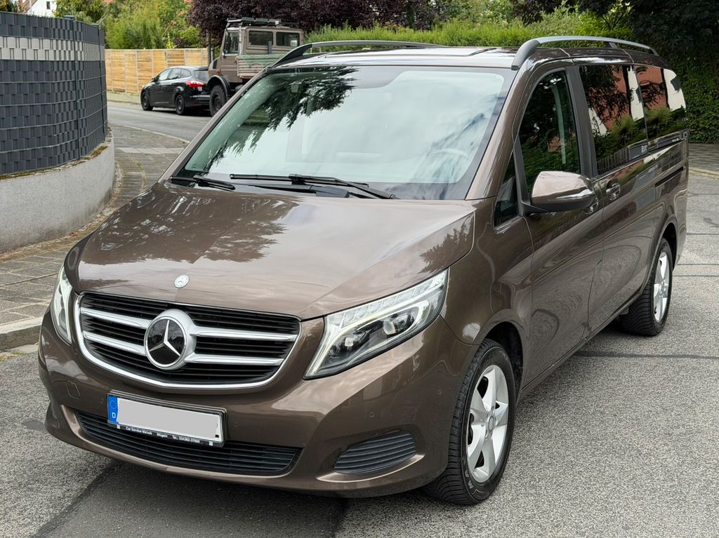 Image of Mercedes-Benz V 220