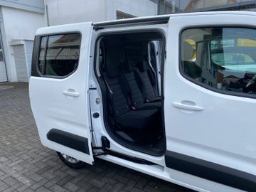 Bild 7 Opel Combo Life RFK PDC AHK WINTERPAKET