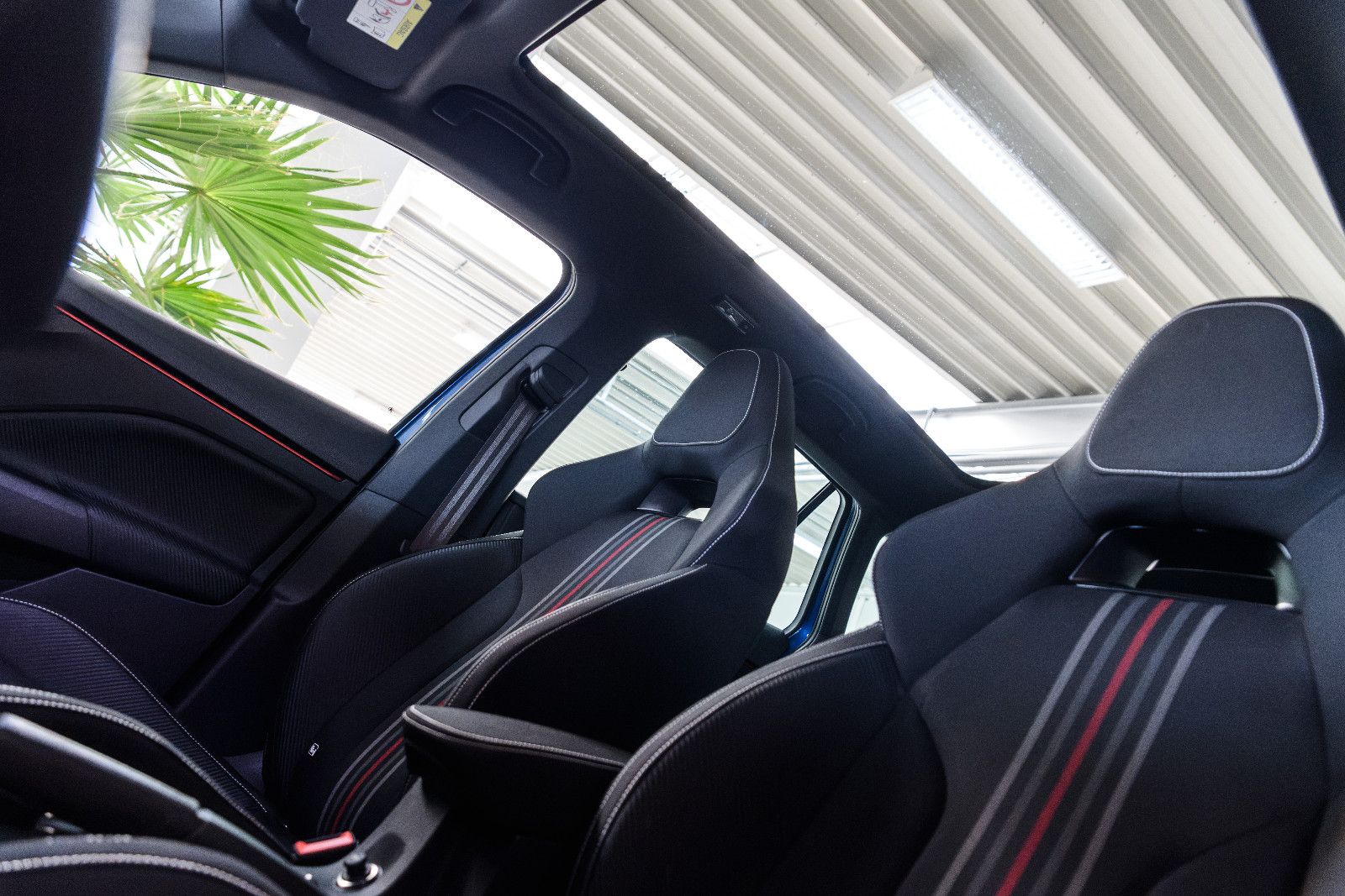 Fahrzeugabbildung SKODA Kamiq Monte Carlo + ACC + KAMERA + PANO + AHK