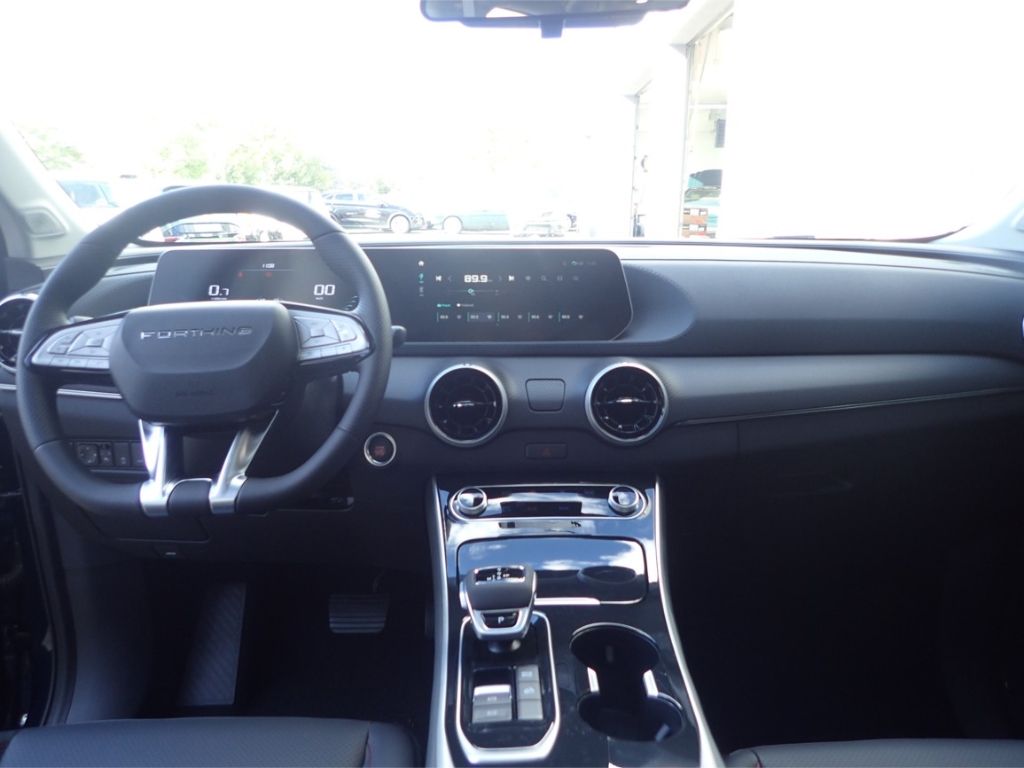 Fahrzeugabbildung DFSK Forthing 5 1.5 PanoD 360Cam SHZ WIFI Totwinkel e