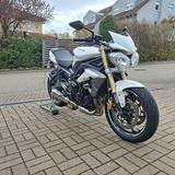 Triumph Street Triple 675  Tiefer gelegt 30mm - Offers