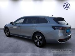 VW Passat Business 2.0 l TDI DSG Bluetooth Navi LED