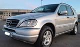 Mercedes-Benz Mercedes-benz ML 270 CDI - graue Mercedes-Benz ML 270