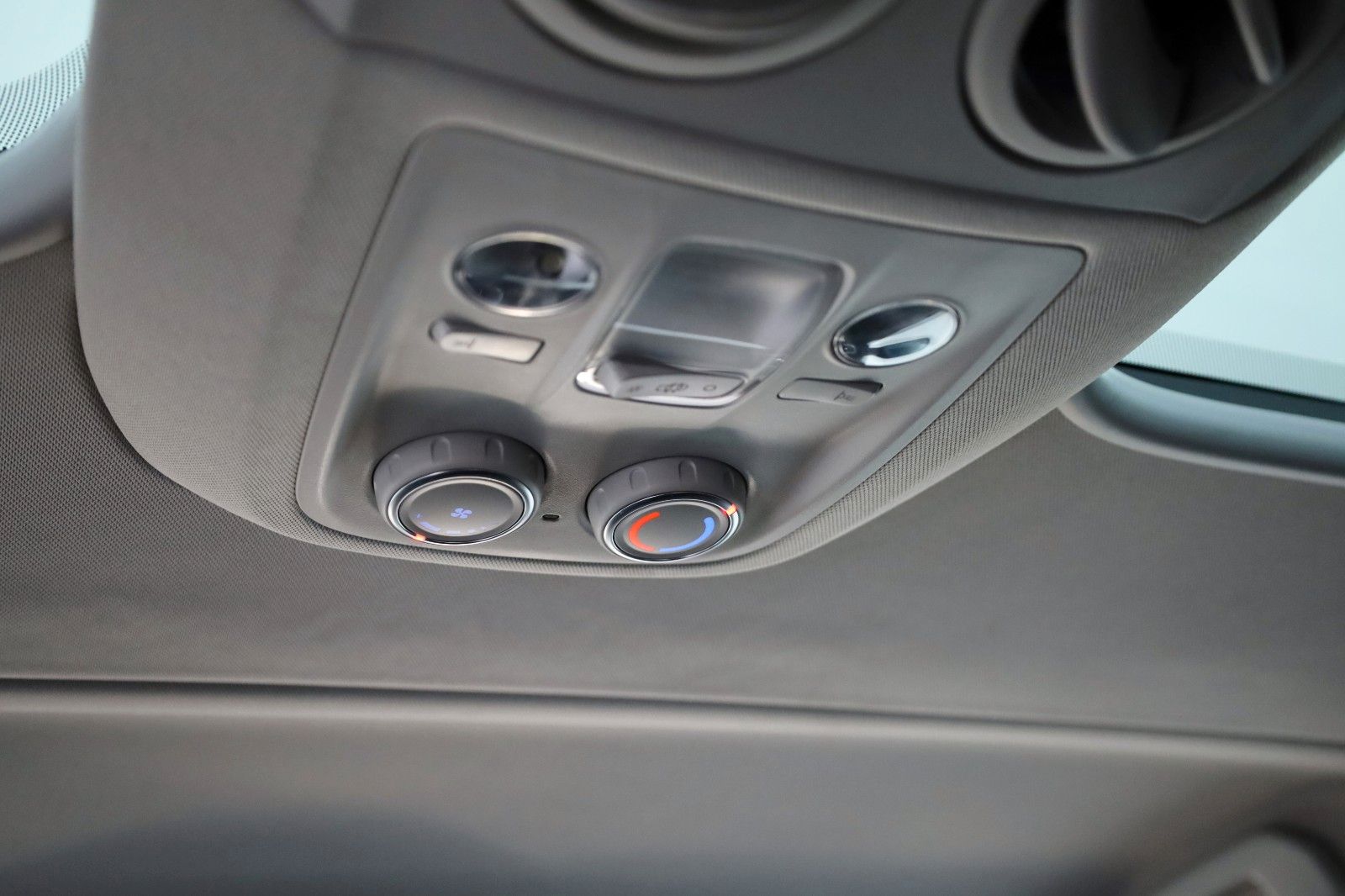 Fahrzeugabbildung Citroën SpaceTourer Lounge M Leder,Navi,Panorama,Massage