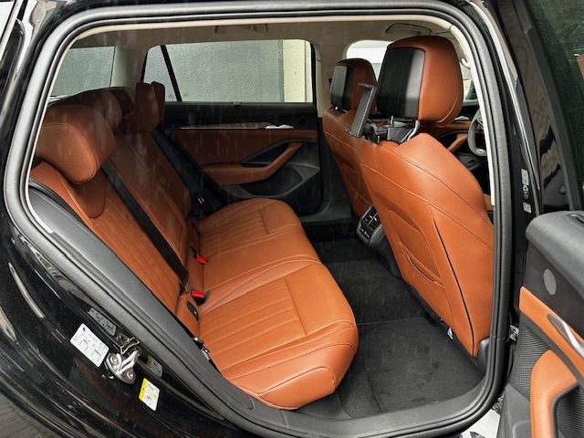 Superb Combi L&K 2.0 TSI 4x4 DSG AHK;MATRIX;NAV