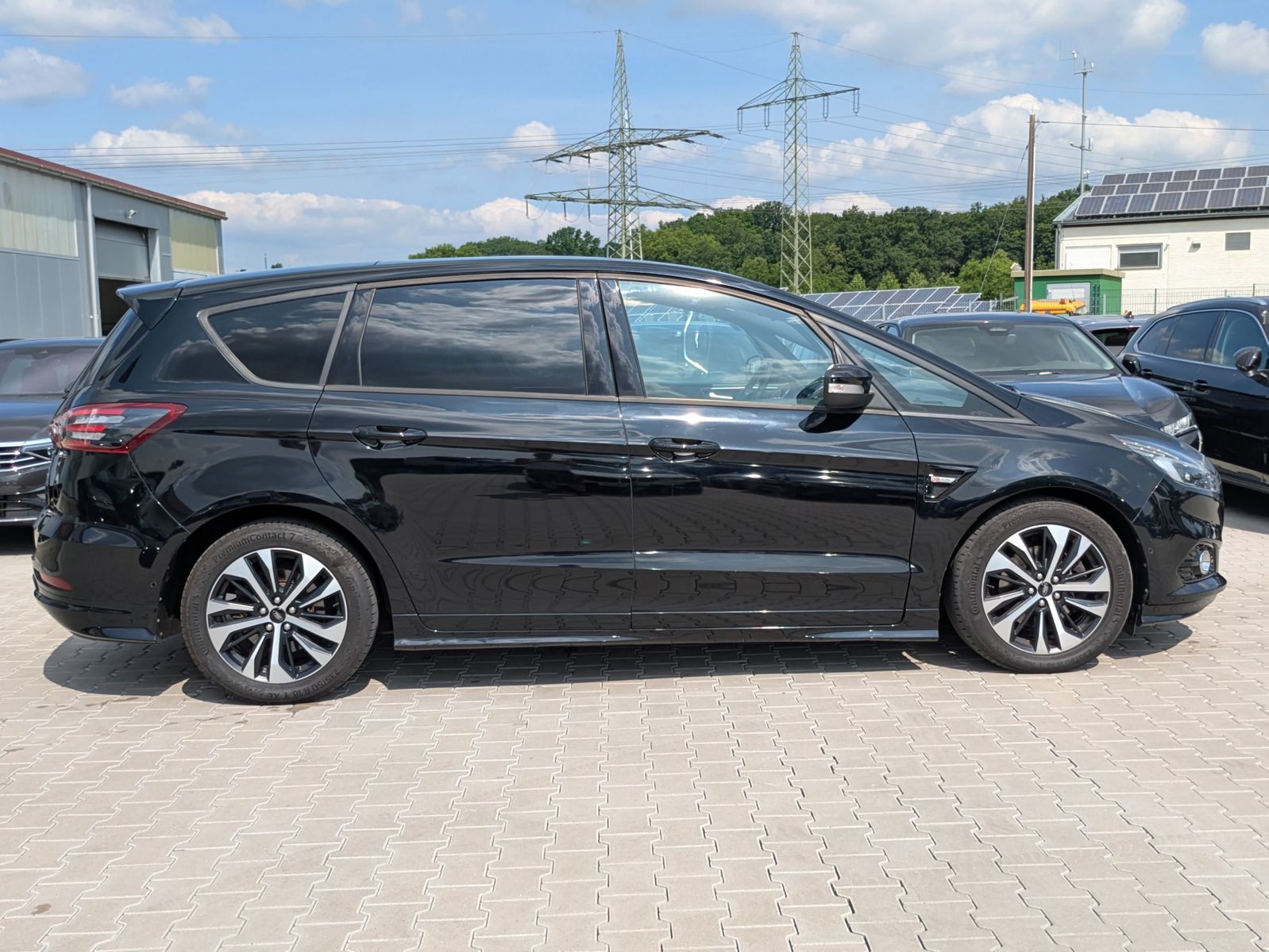 Fahrzeugabbildung Ford S-MAX 2.0 EcoBlue ST-Line PANO/KAM/AHK/LED 7-Si