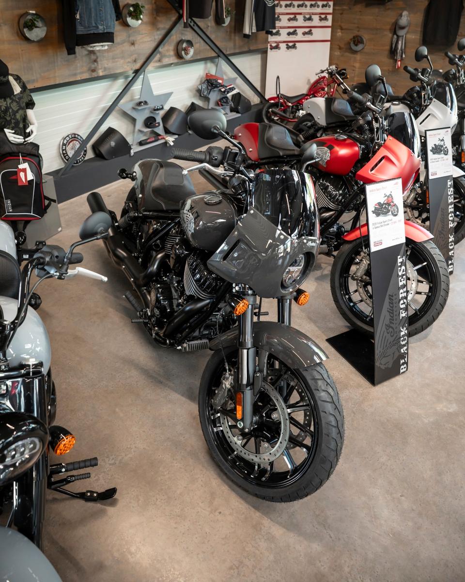 Indian 2024 Sport Chief Granite Gray *SOFORT VERFÜGBAR*