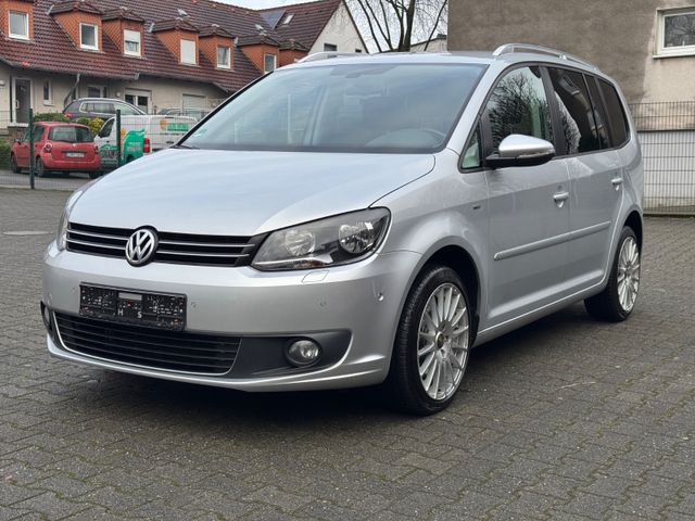 Volkswagen Touran Cup DSG HU NEU 8xBereift