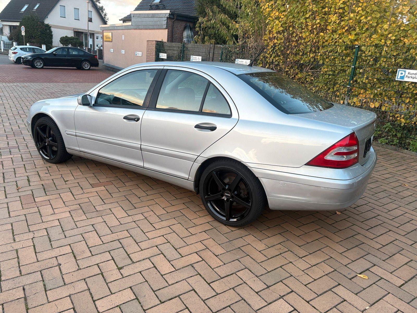 Mercedes-Benz C 180