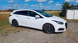 Hyundai i40 2.0 GDI Style Automatik Style - Hyundai i40 mit Benzin-Antrieb: Kombi, Automatik