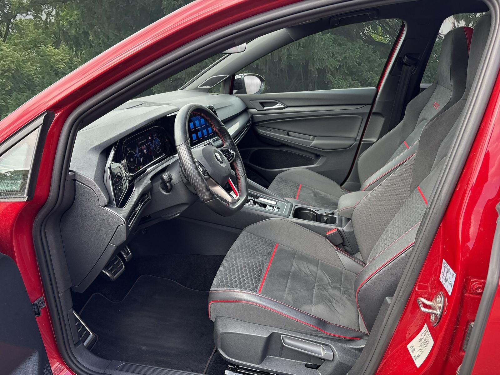 Volkswagen Golf VIII GTI 2.0TSI Clubsport 45 Akra Pano IQ, миниатюра 7