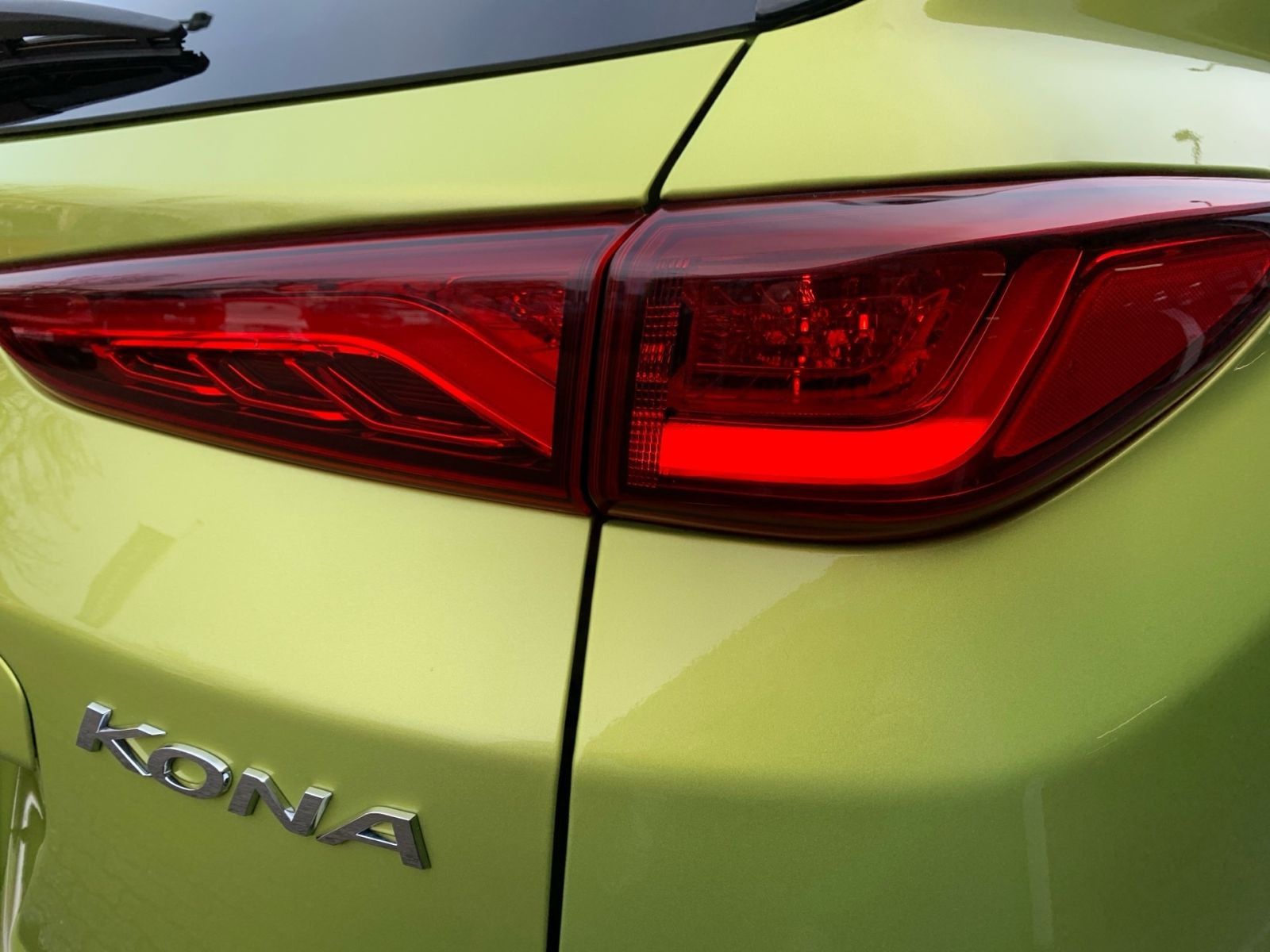 Fahrzeugabbildung Hyundai KONA 1.6 T-GDI Style 7-DCT Navi LED el.SD 1Hd