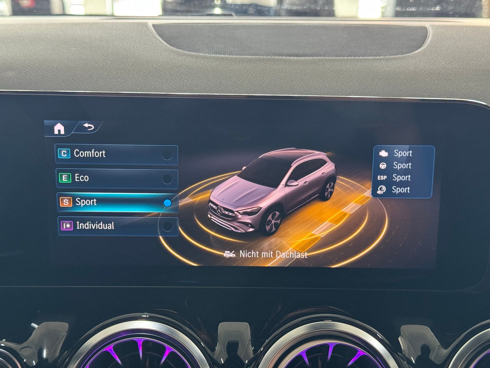 Fahrzeugabbildung Mercedes-Benz GLA 200 d 8GT AMG LINE PLUS MBUX DISTRONIC 19ALU