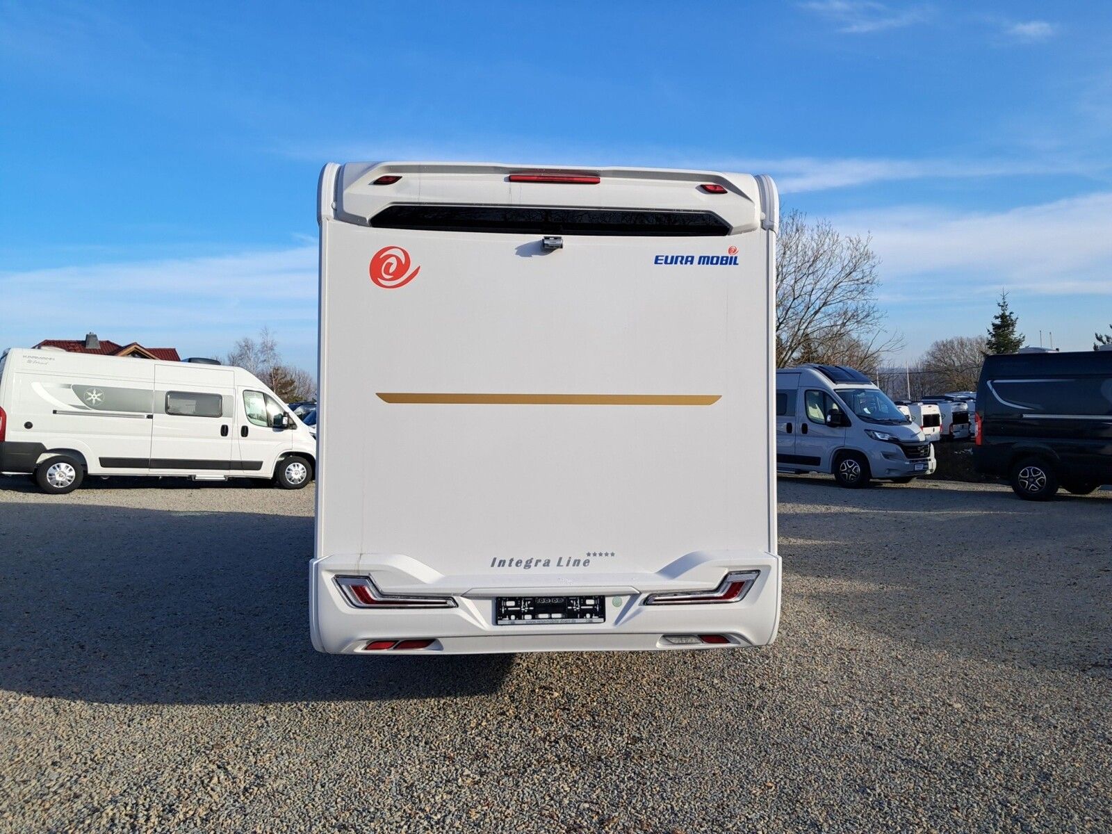Fahrzeugabbildung Eura Mobil Integra Line IL 720 EF LUFTFEDERUNG