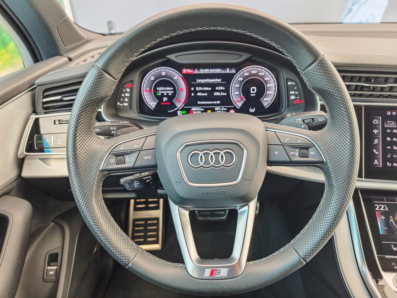 Fahrzeugabbildung Audi Q7 45 TDI quattro S line MATRIX AHK LR ACC NAVI