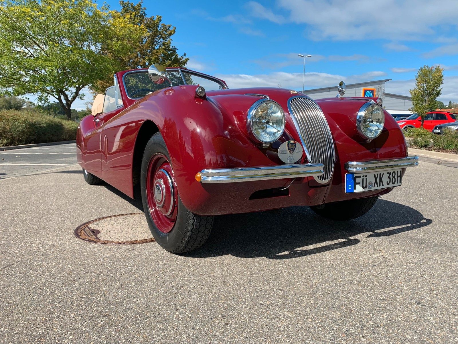 Fahrzeugabbildung Jaguar XK 120 DHC