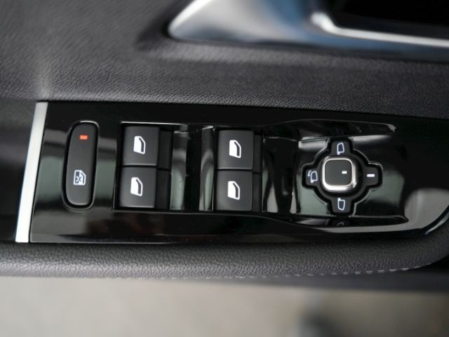 Astra L ST BUSINESS ELEGANCE AT+LED LICHT+NAVI+R