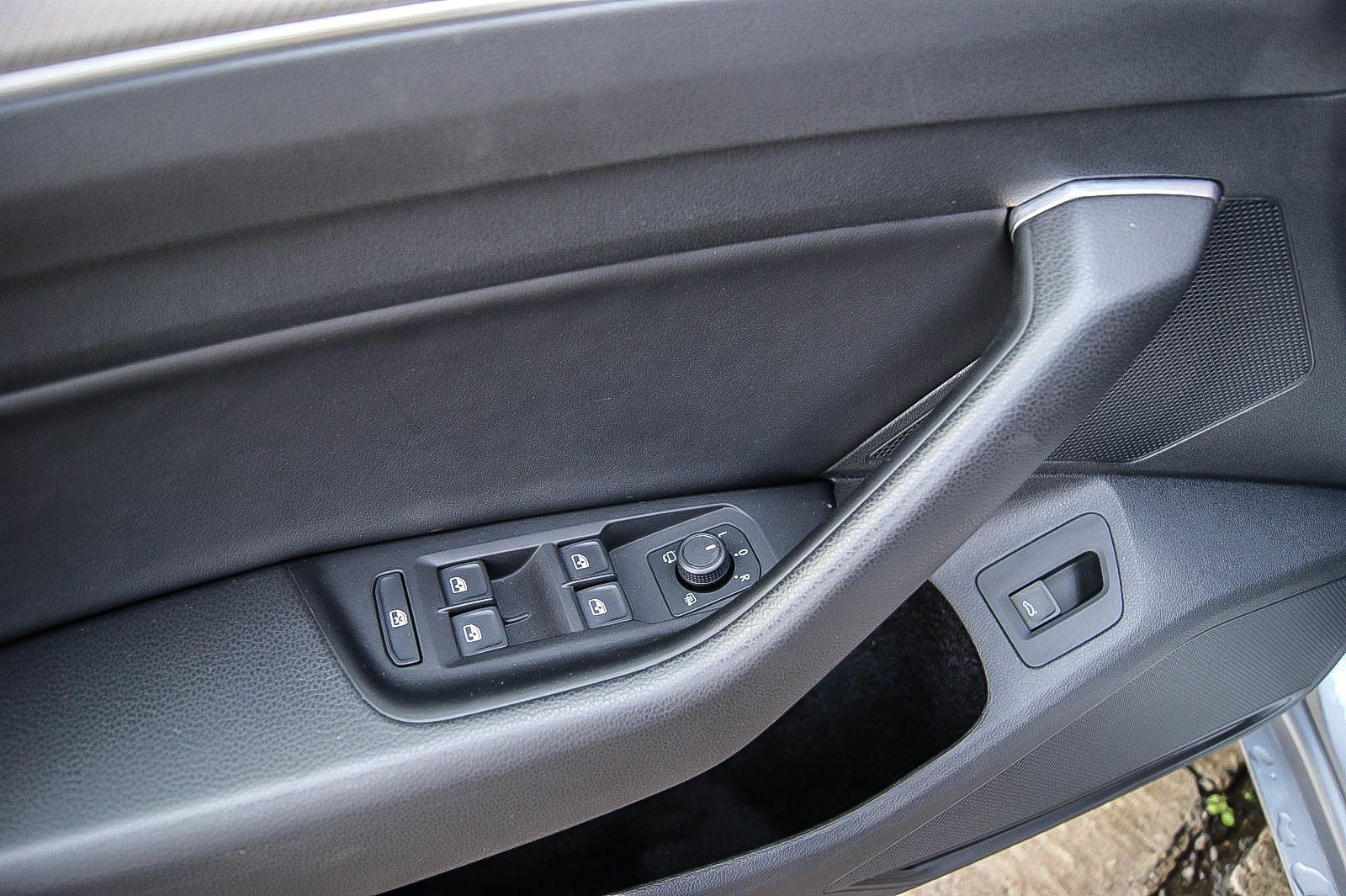 Fahrzeugabbildung Volkswagen Arteon R-Line 4Motion HEADUP PANORAMA STANDHEIZG