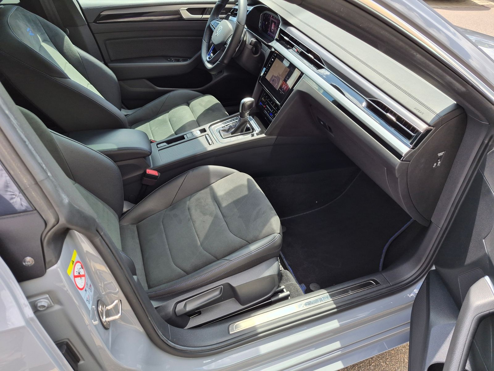 Volkswagen Arteon R Shooting Brake 2,0 l TSI 4MOTION 235 kW foto 22