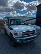 Toyota Land Cruiser LX 76 2018 ohne Papiere! - Toyota Land Cruiser