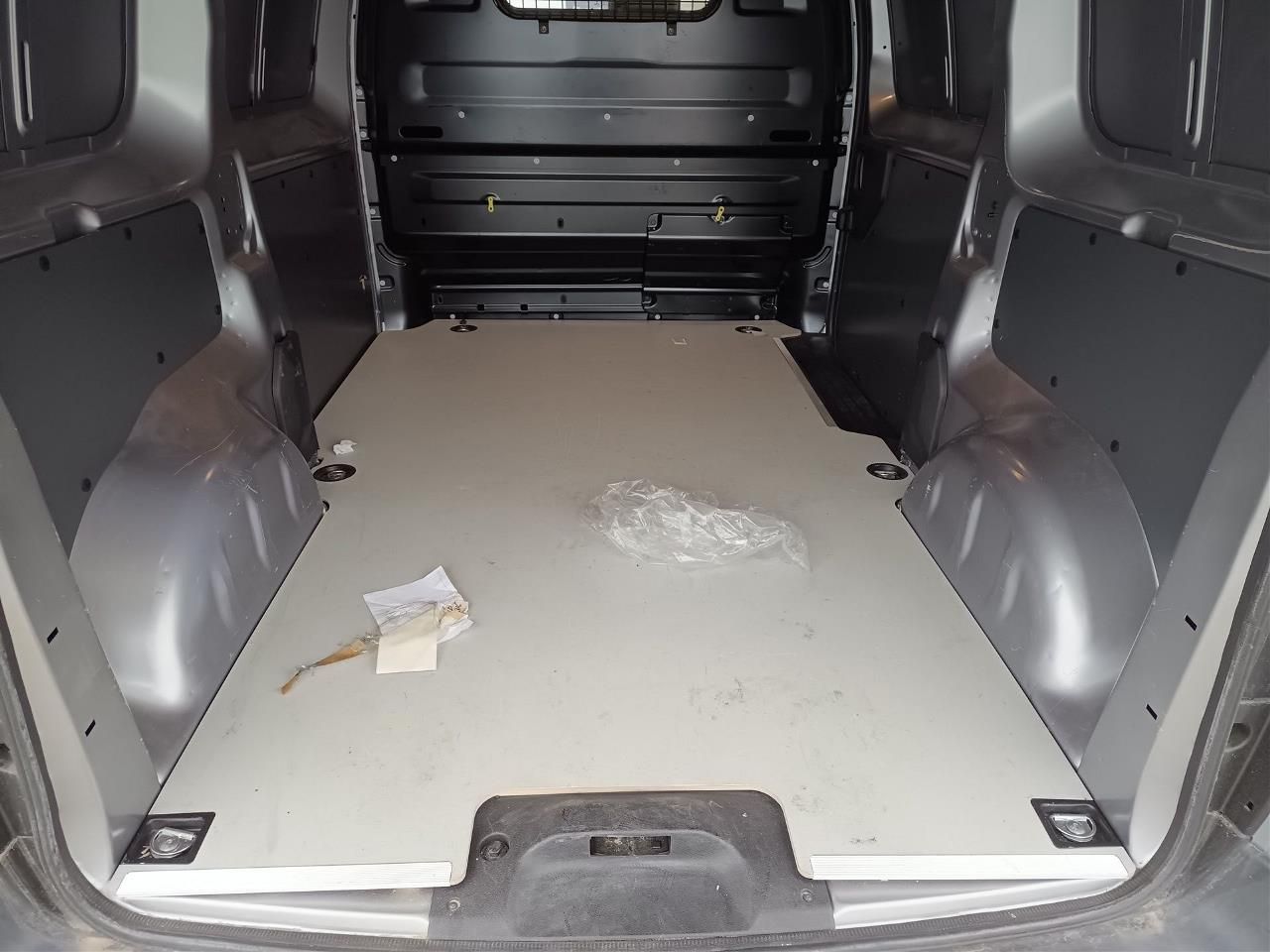 Fahrzeugabbildung Opel Vivaro Cargo M 2.0 Diesel Automatik