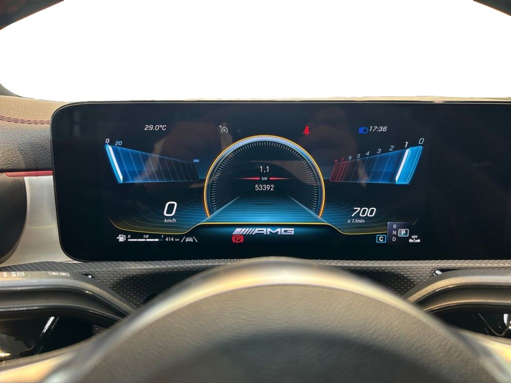 Mercedes-Benz AMG CLA 35 4matic Coupe AMG MBUX MBeam AHK Pano foto 14