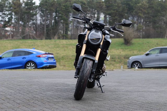 Honda R