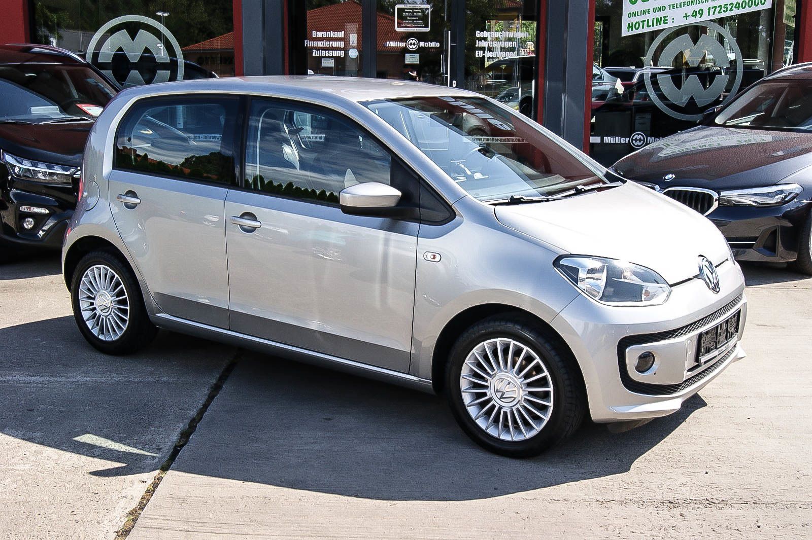 Fahrzeugabbildung Volkswagen up! high up BMT NAVIGATION KLIMA SITZHEIZUNG ALU
