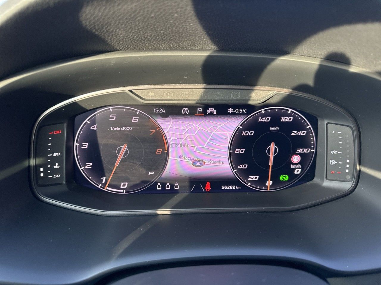 Fahrzeugabbildung CUPRA Ateca 2.0 TSI 300 PS DSG 4Drive - mit KI generiert/bearbeitet