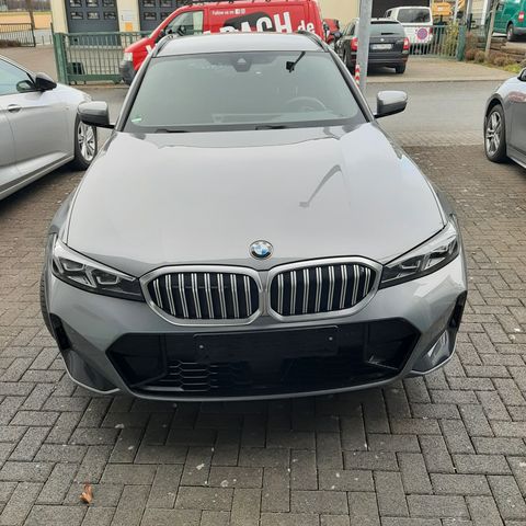 BMW 320i Kombi Autom. M-Sport LED-NAVI-18"Alu-Kamera