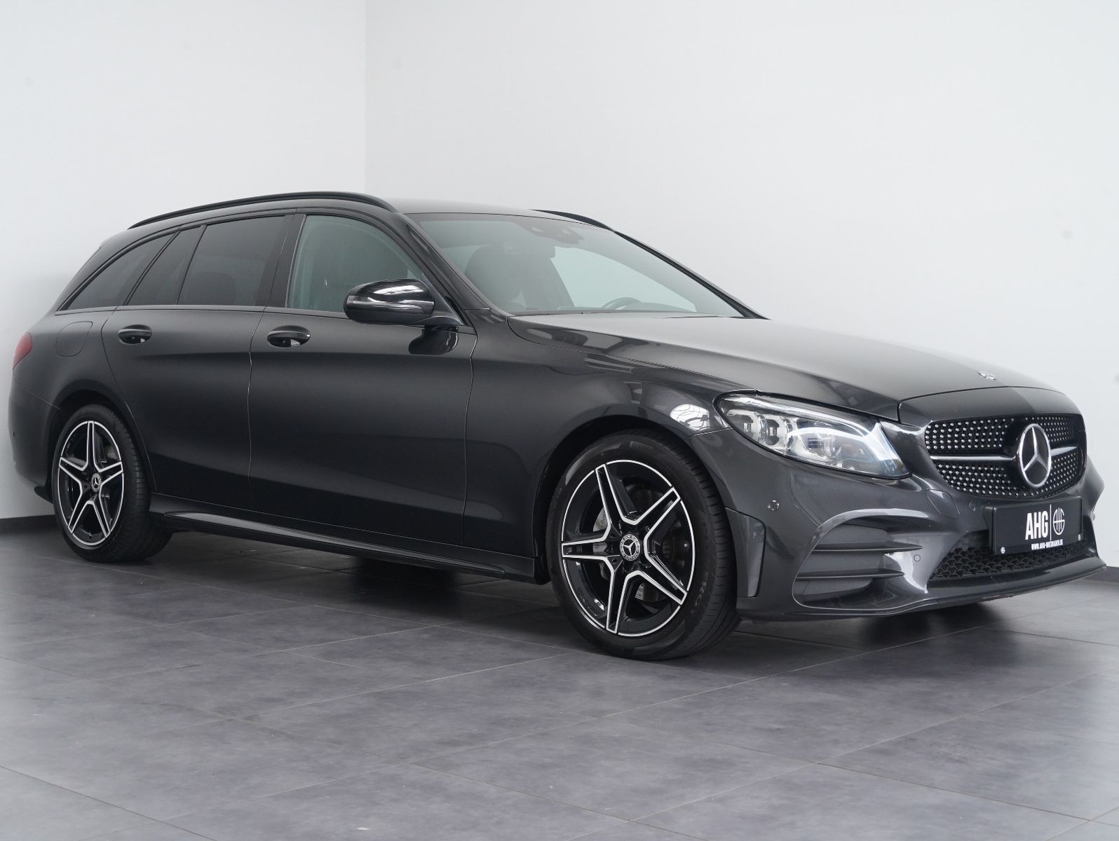 Fahrzeugabbildung Mercedes-Benz C 220 d T 4Matic AMG Line DISTRONIC/MULTIBEAM