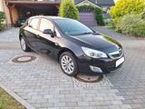 Opel Astra 1.4 Turbo Design Edition 140 PS (103KW) - Opel Astra: 140