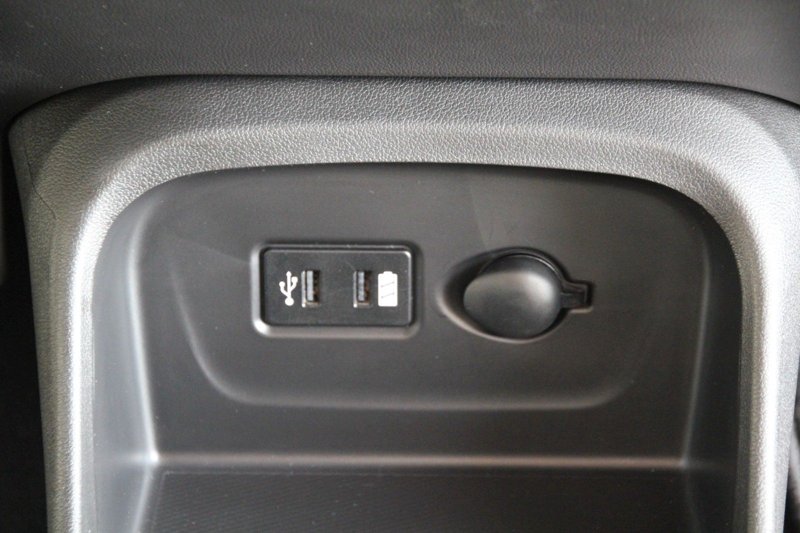 Fahrzeugabbildung GWM Ora 03 126 kW 300 Pro