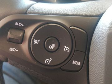 Fotografie 14 des Opel Corsa YES Sitz-/Lenkradheizung Allwetterreifen