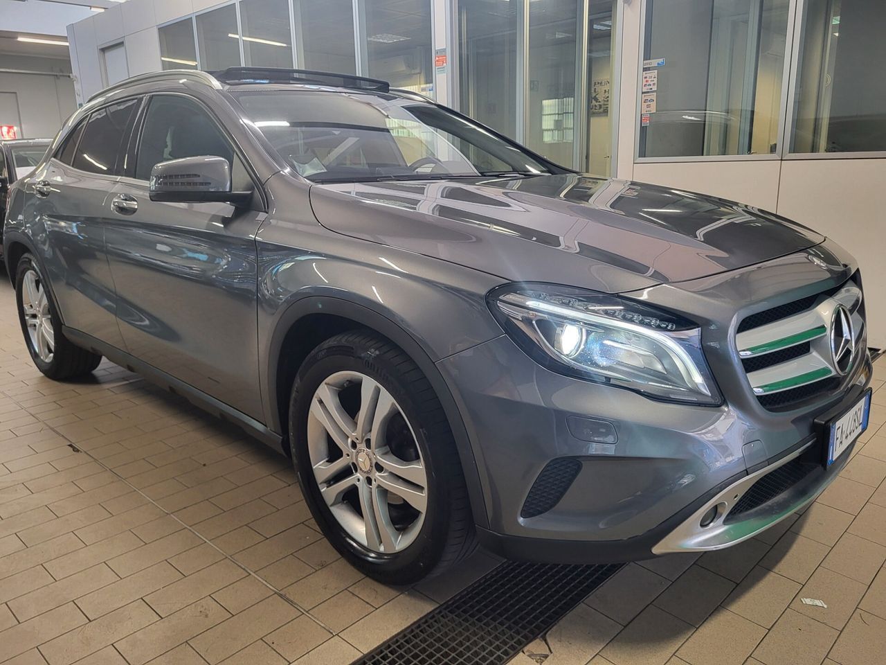 MERCEDES-BENZ Mercedes-benz GLA 180 d Sport TETTO APRIBILE!! P