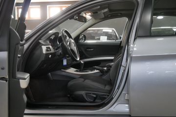 BMW 320 - 11