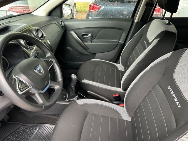 Fahrzeugabbildung Dacia Sandero Stepway Prestige+Navi+1.Hand+BT+Kamera