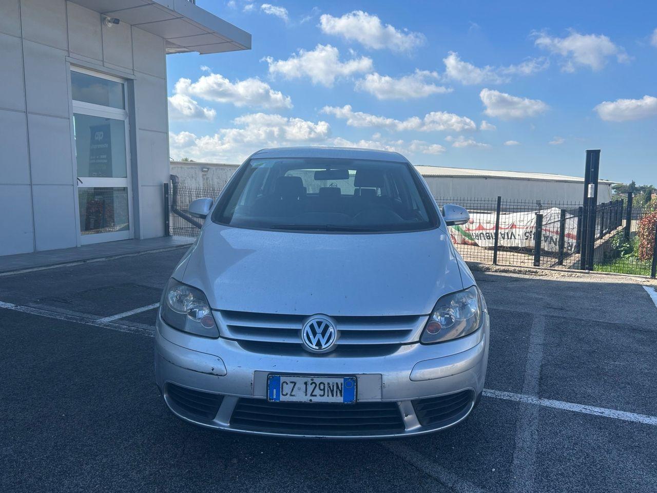 Volkswagen Golf Plus 2006 — engine 1.896 cm³, 105 HP (77kW)