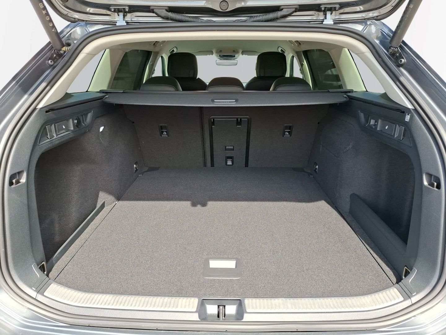 Passat Variant 2.0 TDI Elegance *AHK*Matrix*