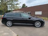 Volkswagen Passat Variant 2.0 TDI R-Line/Matrix/Kamera/ - VW Passat Variant von privat