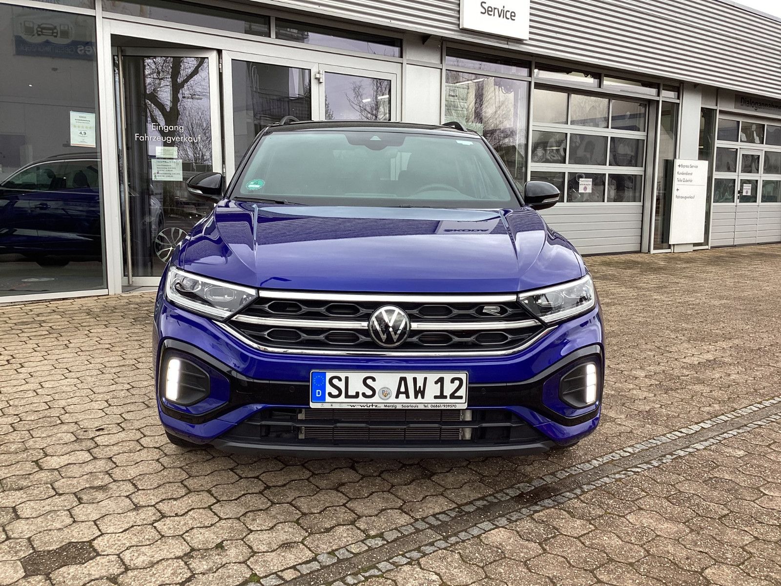 Fahrzeugabbildung Volkswagen T-Roc R-line 1.5TSI DSG Navi IQ.Light ACC Kamera