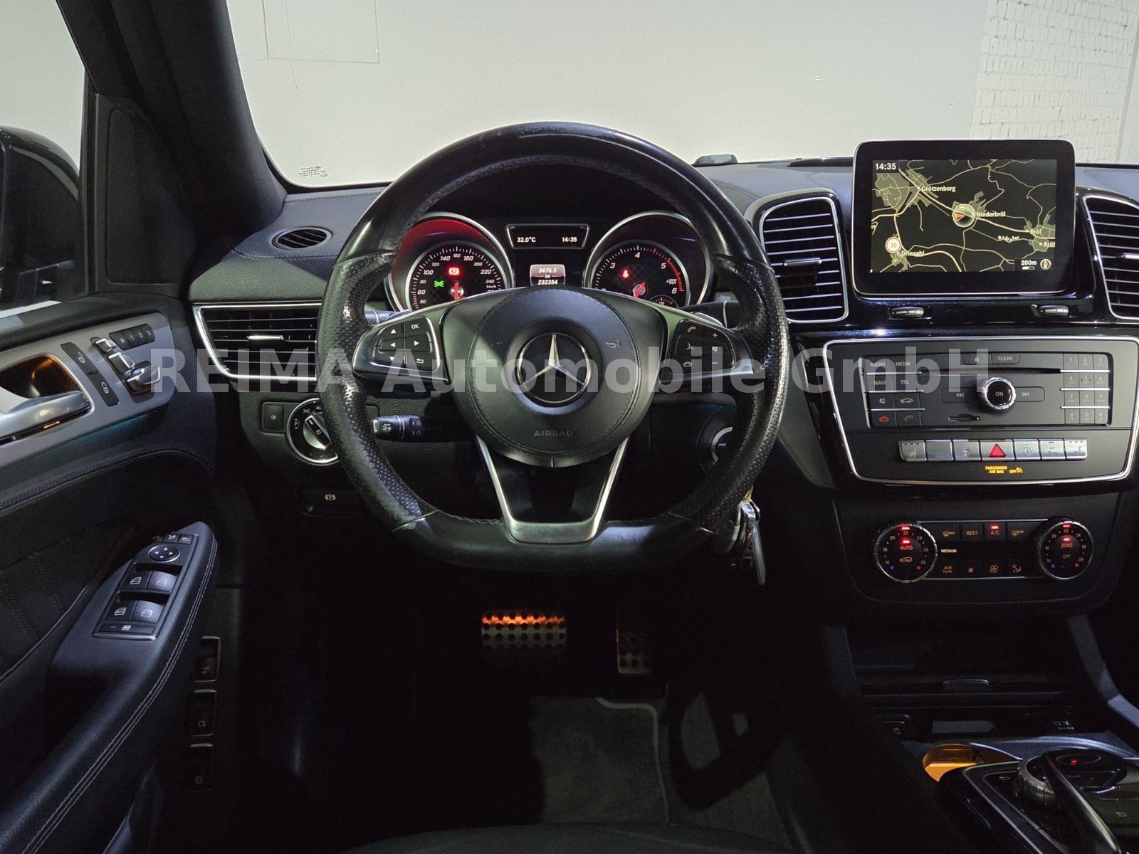 Fahrzeugabbildung Mercedes-Benz GLS 350 d 4Matic, 7 Sitzer, 360°, Pano