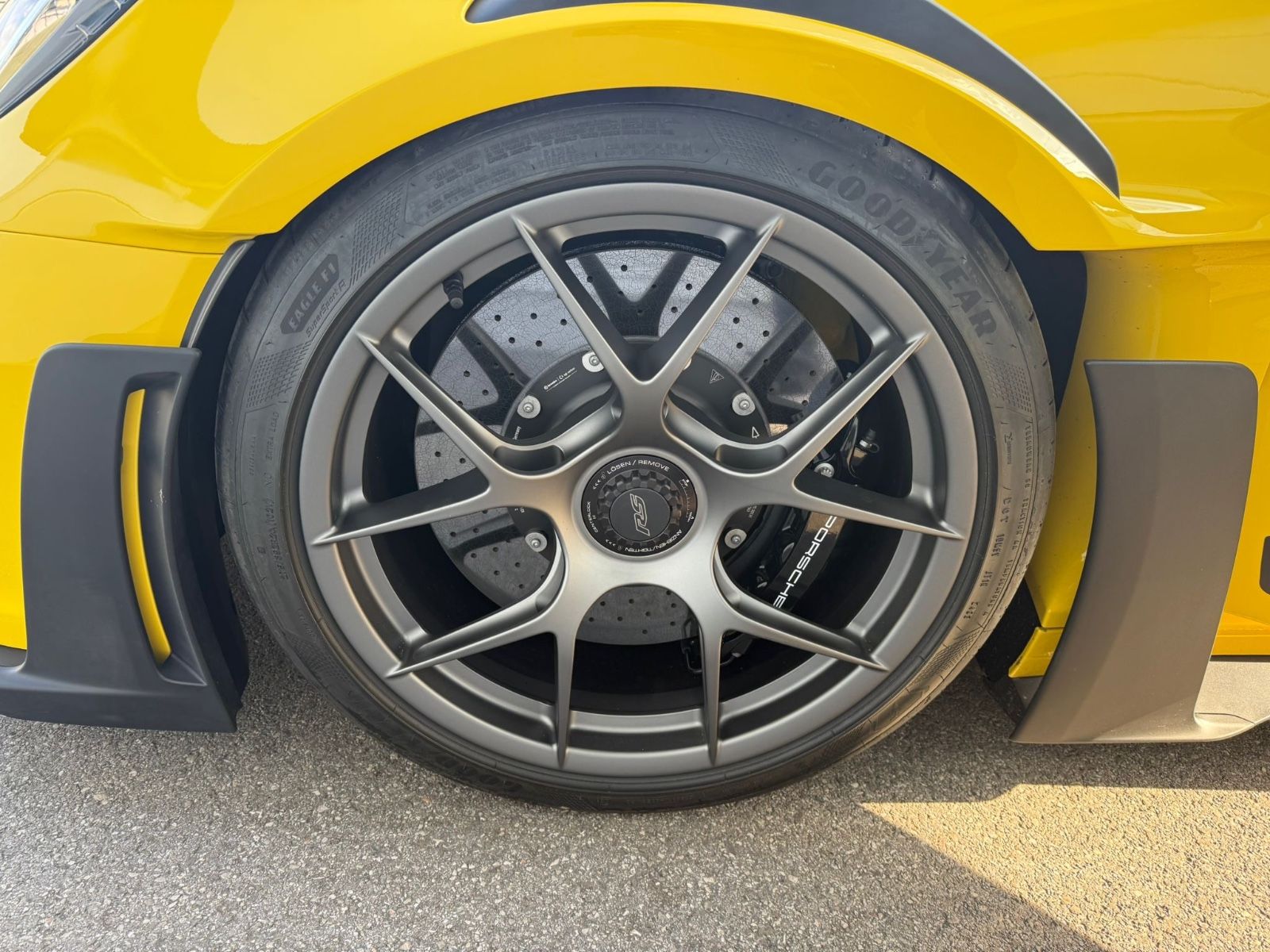 PORSCHE 992 20