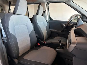 Ford Tourneo Courier Titanium WipaAHK 5JGarantie!