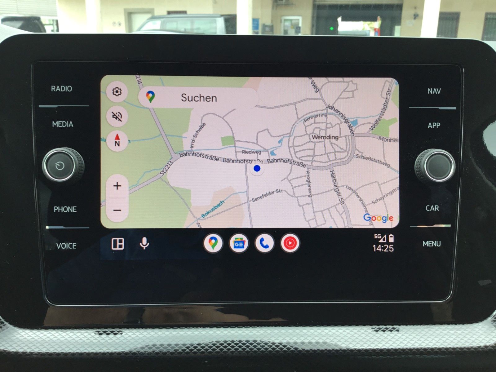 Fahrzeugabbildung Volkswagen T-Cross 1.5 TSI DSG Life+AHK+17"+LED+AppConnect